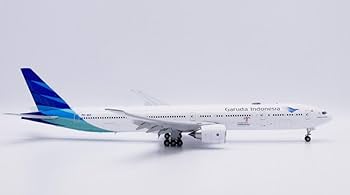 美品⭐️ボーイング777-300ER 1:200 NH20134 1:200 777-300ER JA788A スナップフィットモデル（ギア